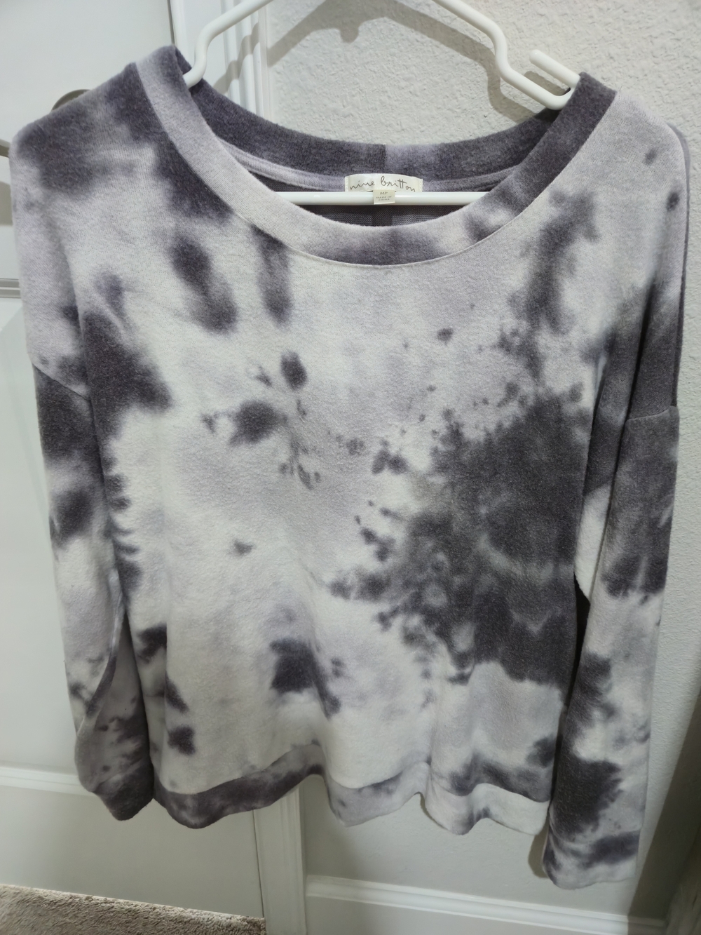 nine britton Gray & White Tie-Dye Crewneck Sweatshirt